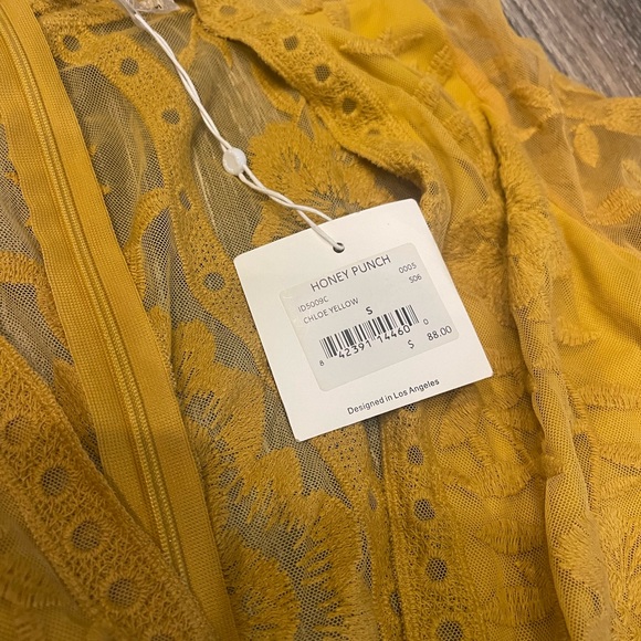 NWT $88 Mustard yellow Honey Punch dress - Picture 9 of 9